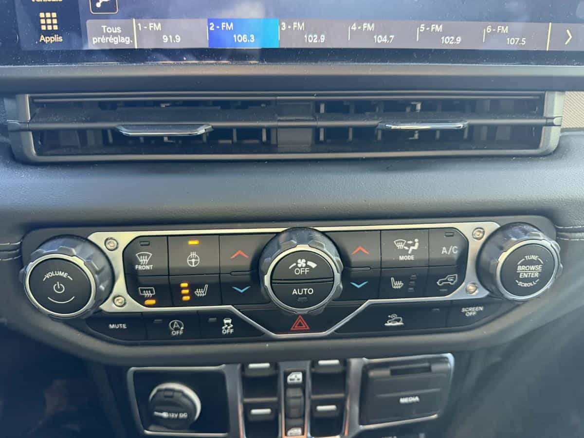 2024 Jeep Wrangler Sahara* Volant Chauffant* Sieges Chauffant* Camera* - Image 20