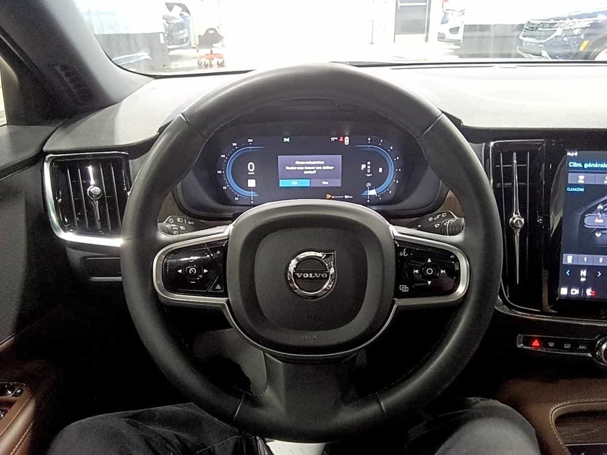 Image 14 Volvo V90 B6* Awd* Cuir* Gps* Toit Pano* Camera* 2023