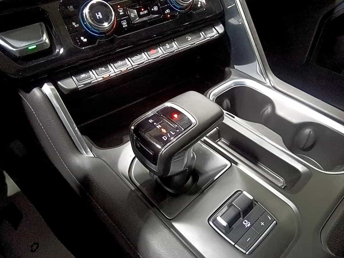 2025 GMC Sierra 1500 Denali* 4X4* Crewcab* V8* Bizone* - Image 29