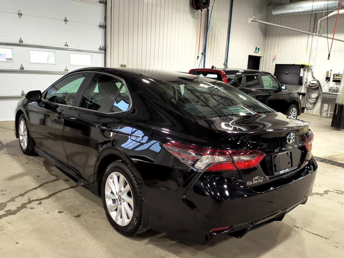 Image 2 Toyota Camry Se* Volant Chauffant* Sieges Chauffant* Camera* 2024