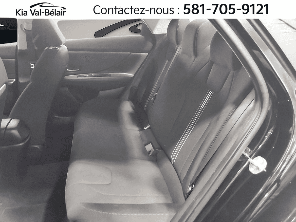 Image 6 Hyundai Elantra Preferred * Carplay * Bouton-Poussoir * Volant Chauff * 2023