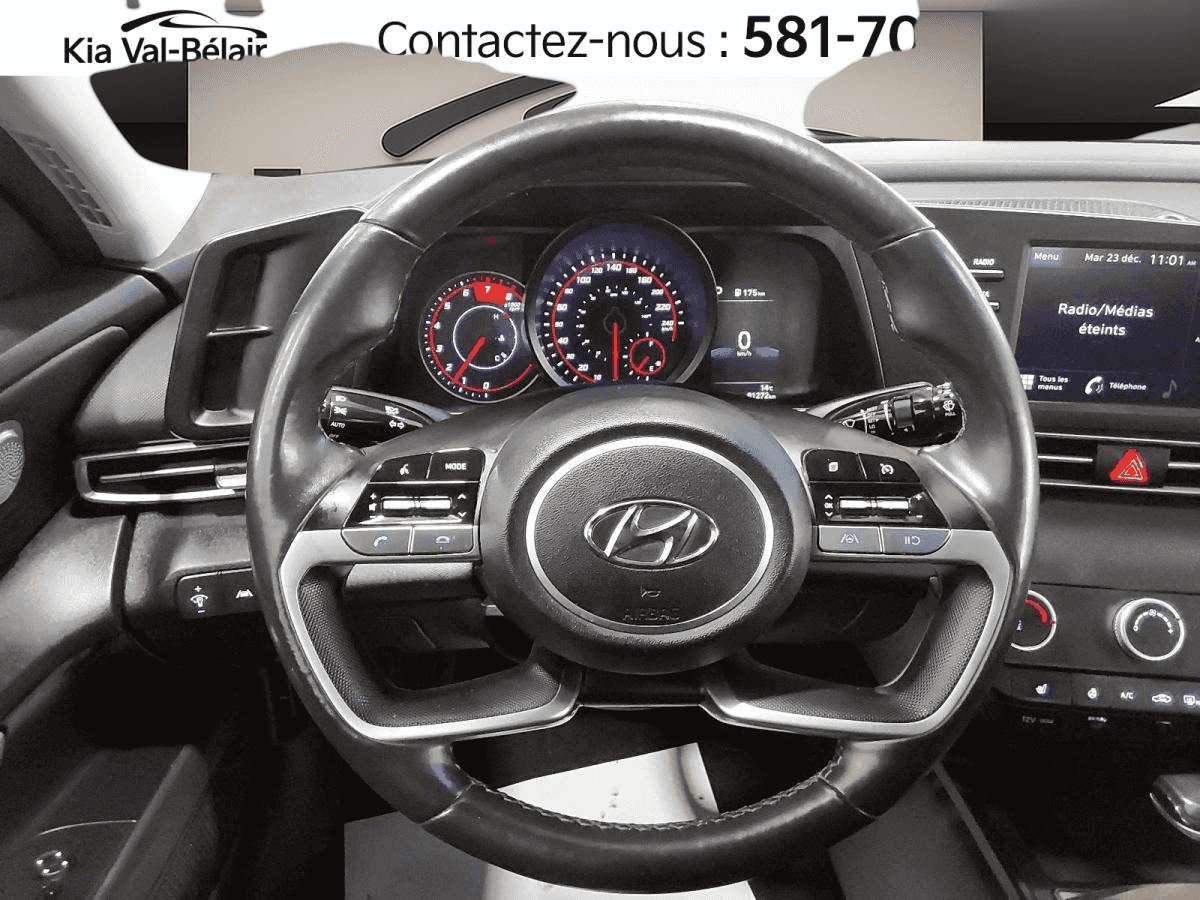 Image 13 Hyundai Elantra Preferred * Carplay * Bouton-Poussoir * Volant Chauff * 2023