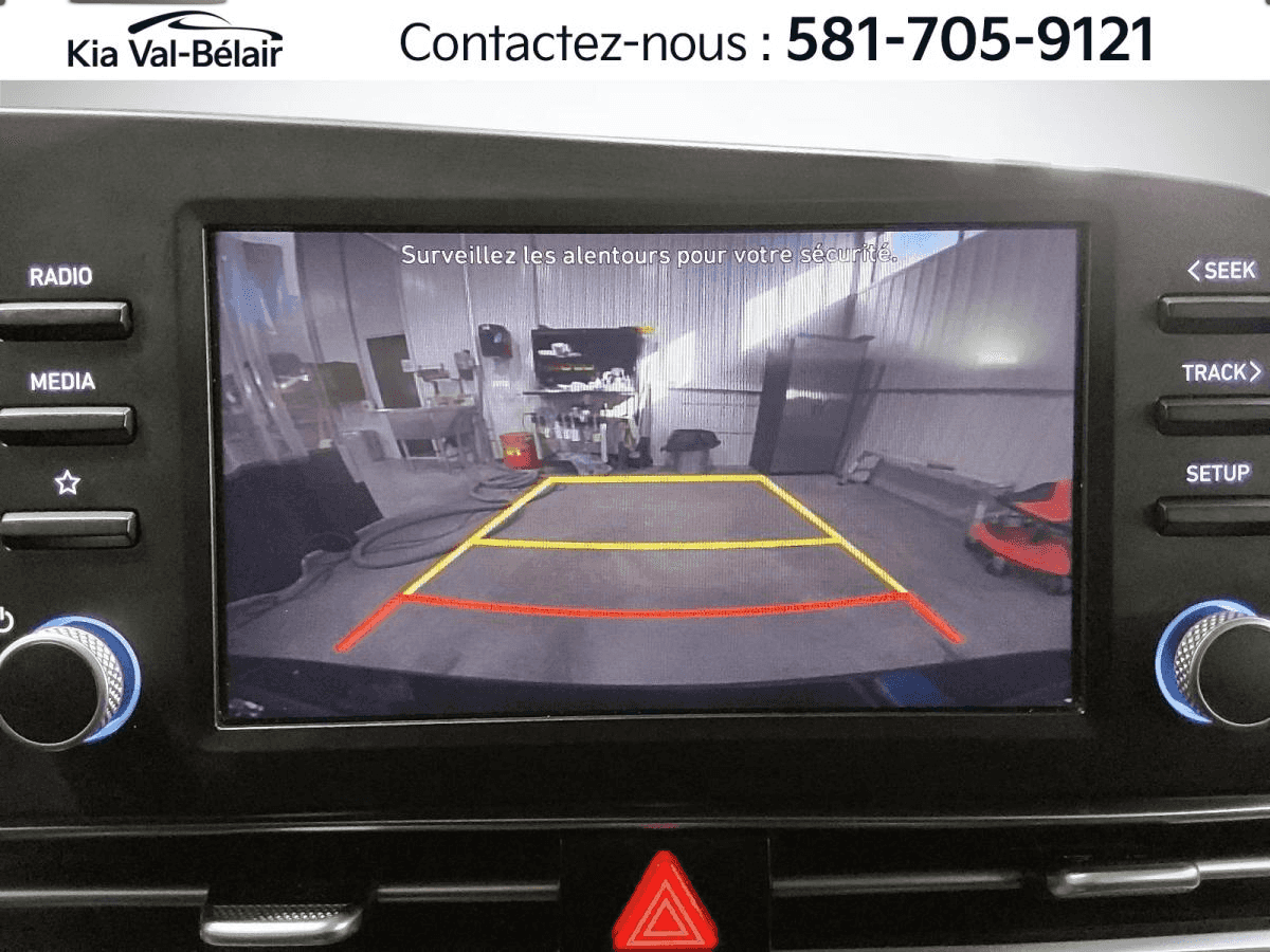 Image 16 Hyundai Elantra Preferred * Carplay * Bouton-Poussoir * Volant Chauff * 2023