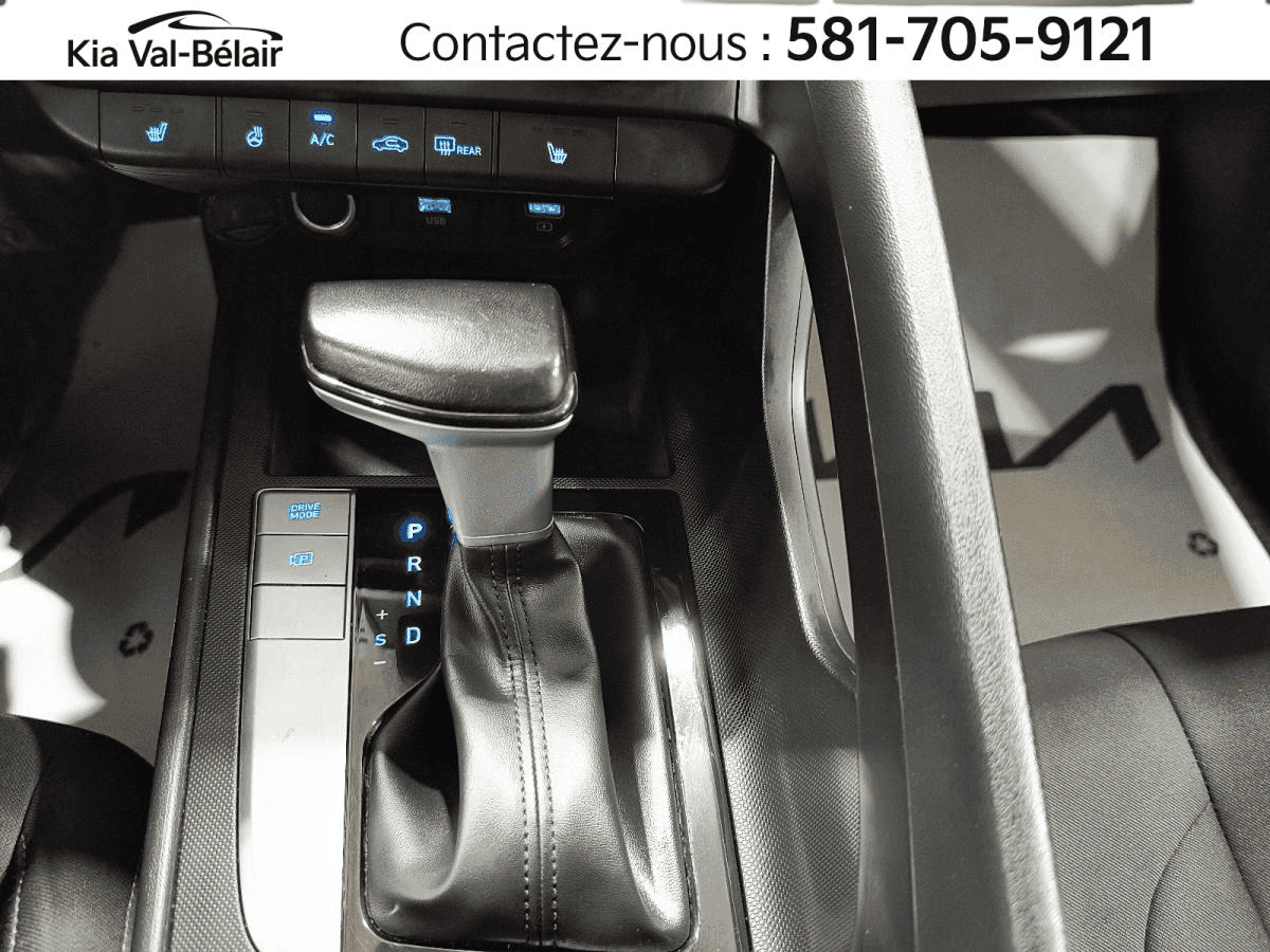 2023 Hyundai Elantra Preferred * Carplay * Bouton-Poussoir * Volant Chauff * - Image 21