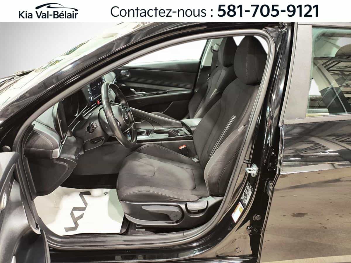 2023 Hyundai Elantra Preferred * Carplay * Bouton-Poussoir * Volant Chauff * - Image 4