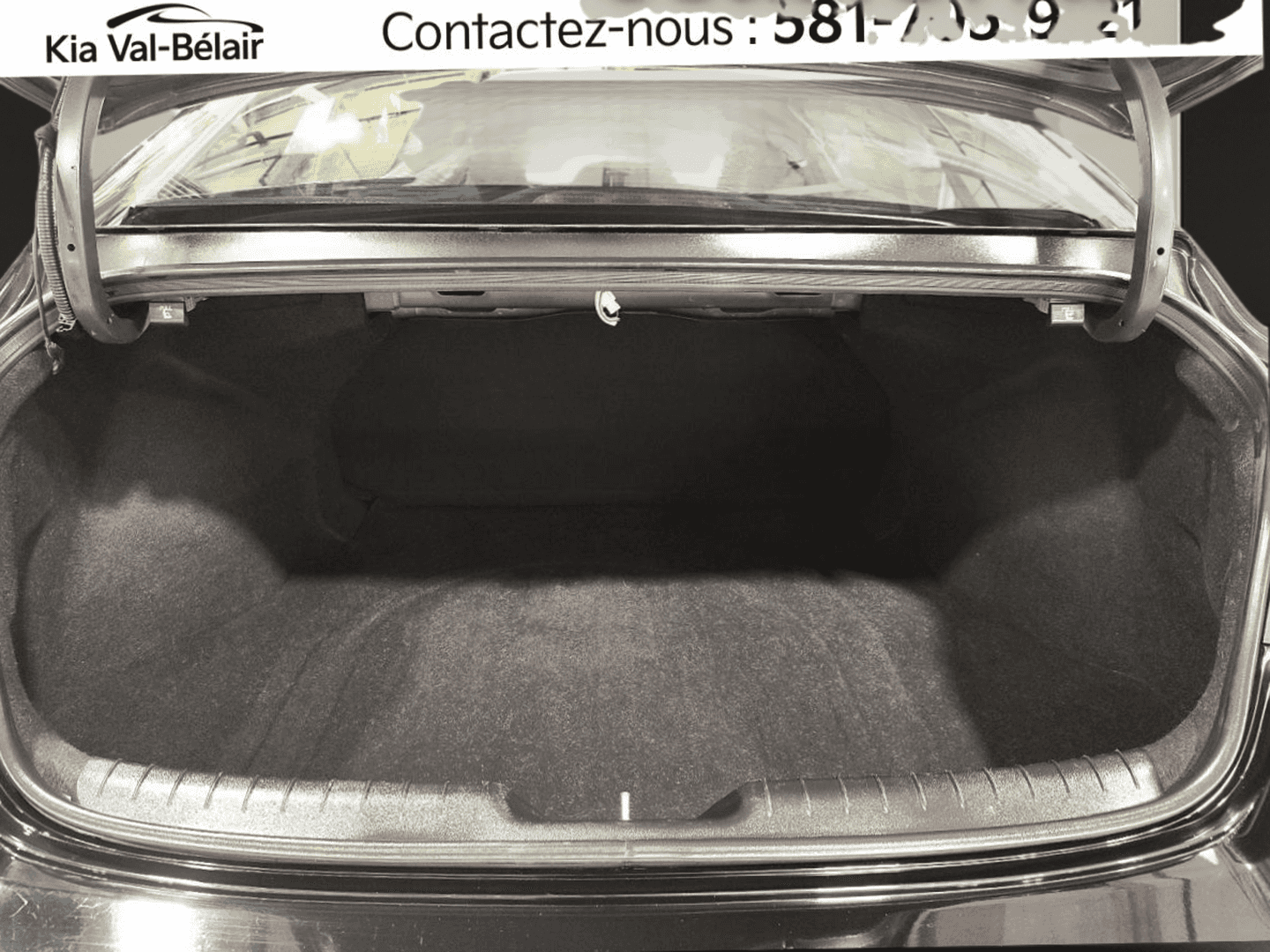 Image 6 Hyundai Elantra Preferred * Carplay * Bouton-Poussoir * Volant Chauff * 2023