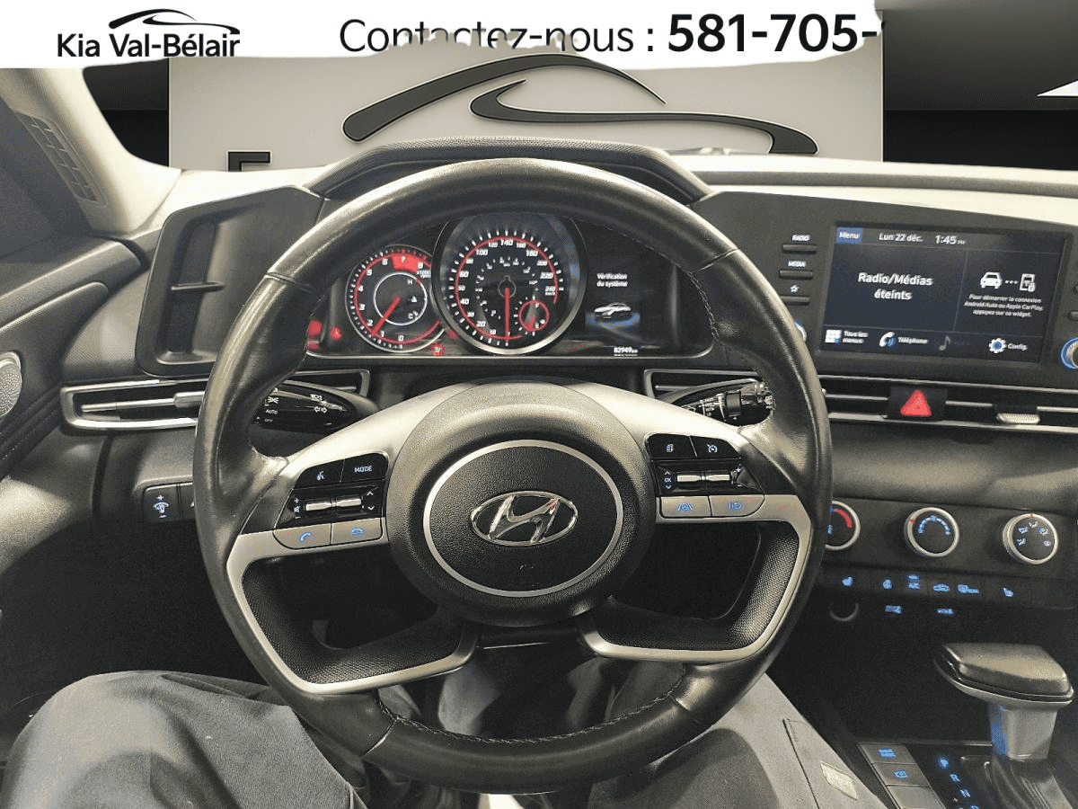 2023 Hyundai Elantra Preferred * Carplay * Bouton-Poussoir * Volant Chauff * - Image 12