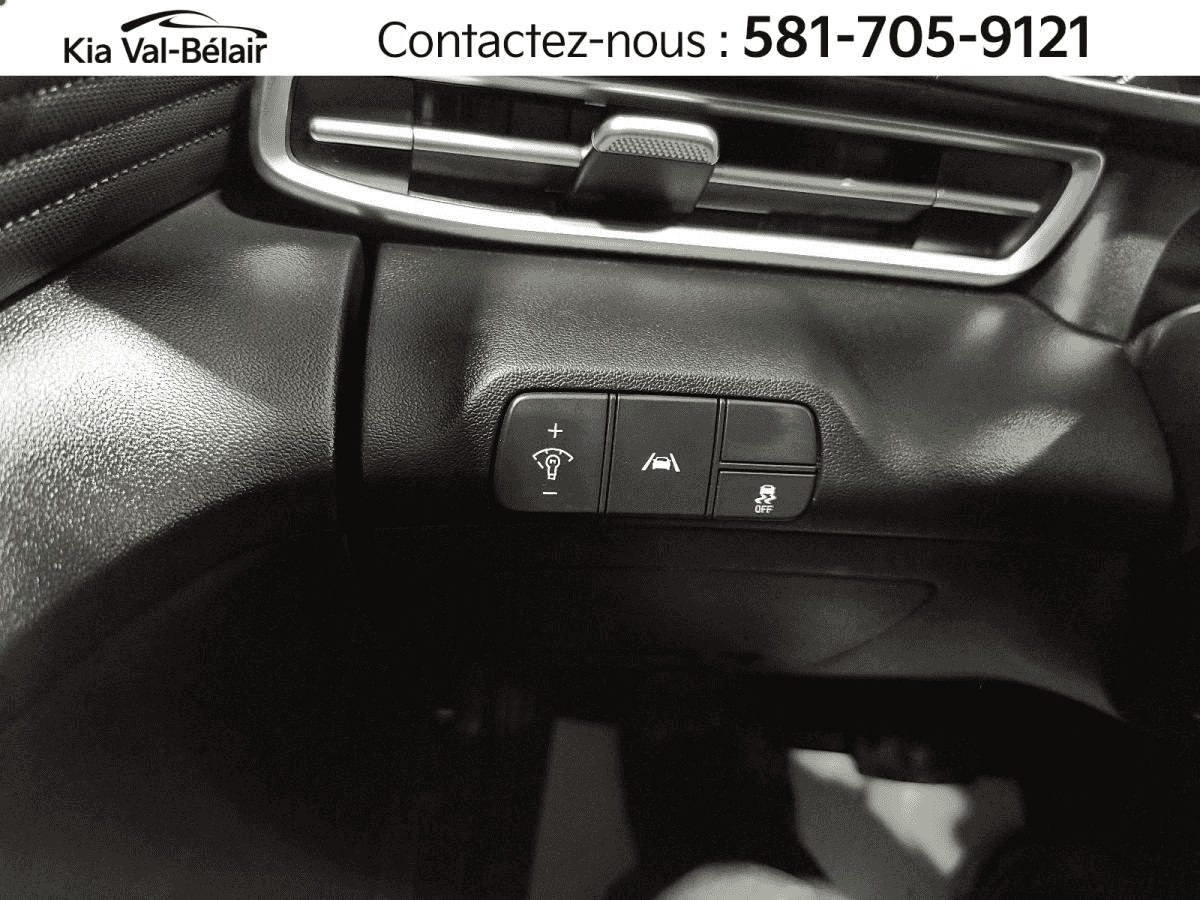 Image 19 Hyundai Elantra Preferred * Carplay * Bouton-Poussoir * Volant Chauff * 2023