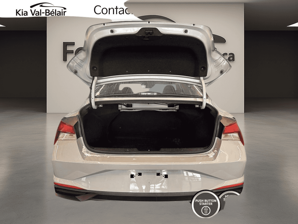 Image 9 Hyundai Elantra Preferred * Carplay * Bouton-Poussoir * Volant Chauff * 2023