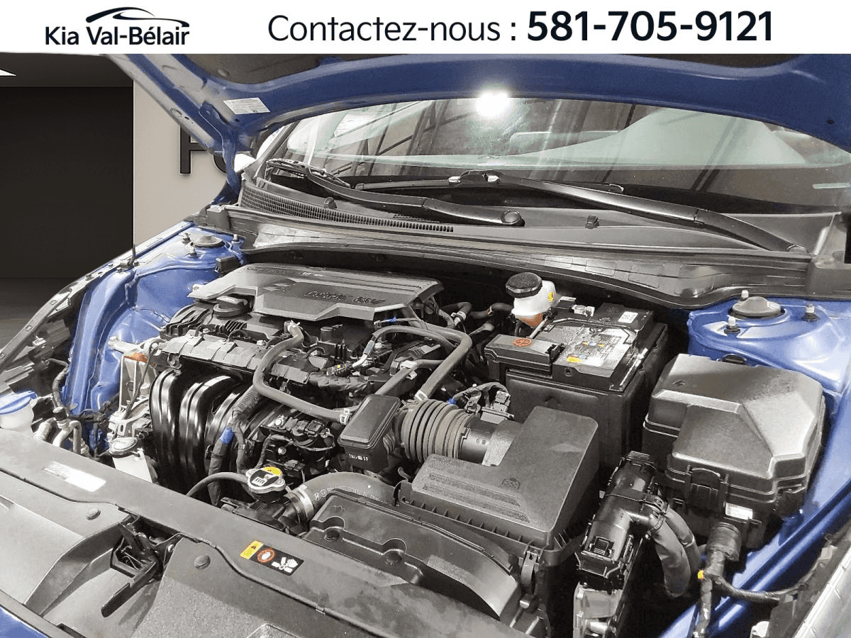 Image 3 Hyundai Elantra Preferred * Carplay * Bouton-Poussoir * Volant Chauff * 2023