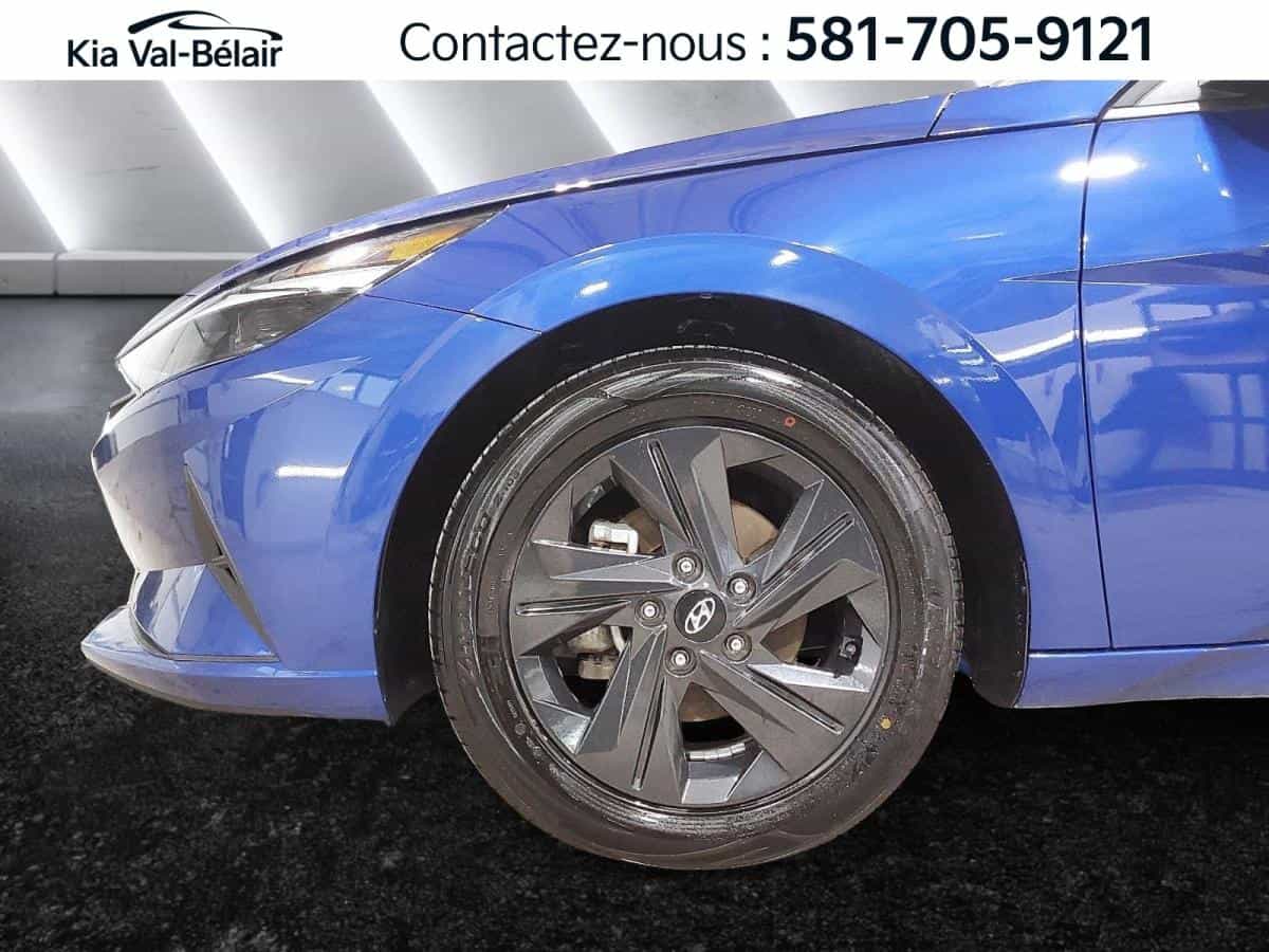 Image 14 Hyundai Elantra Preferred * Carplay * Bouton-Poussoir * Volant Chauff * 2023