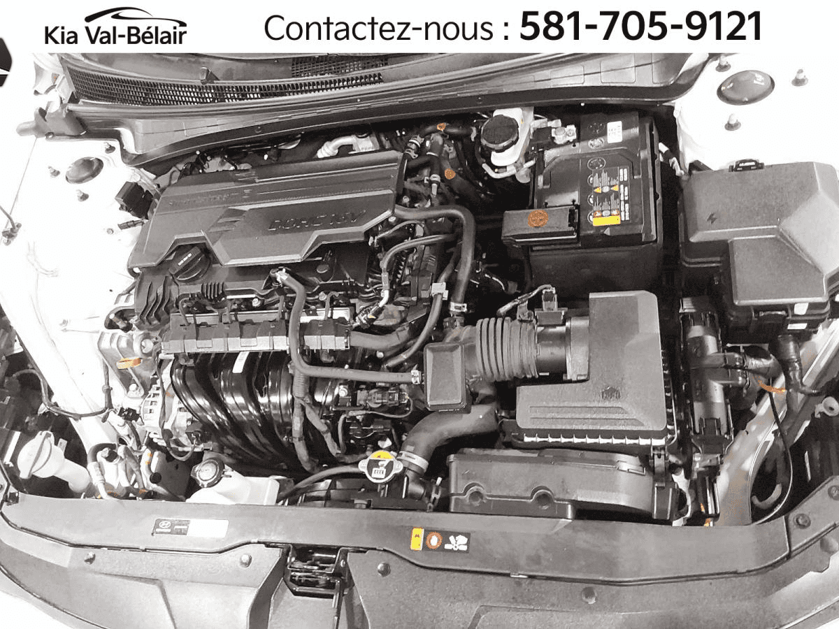 2023 Hyundai Elantra Preferred * Carplay * Bouton-Poussoir * Volant Chauff * - Image 3