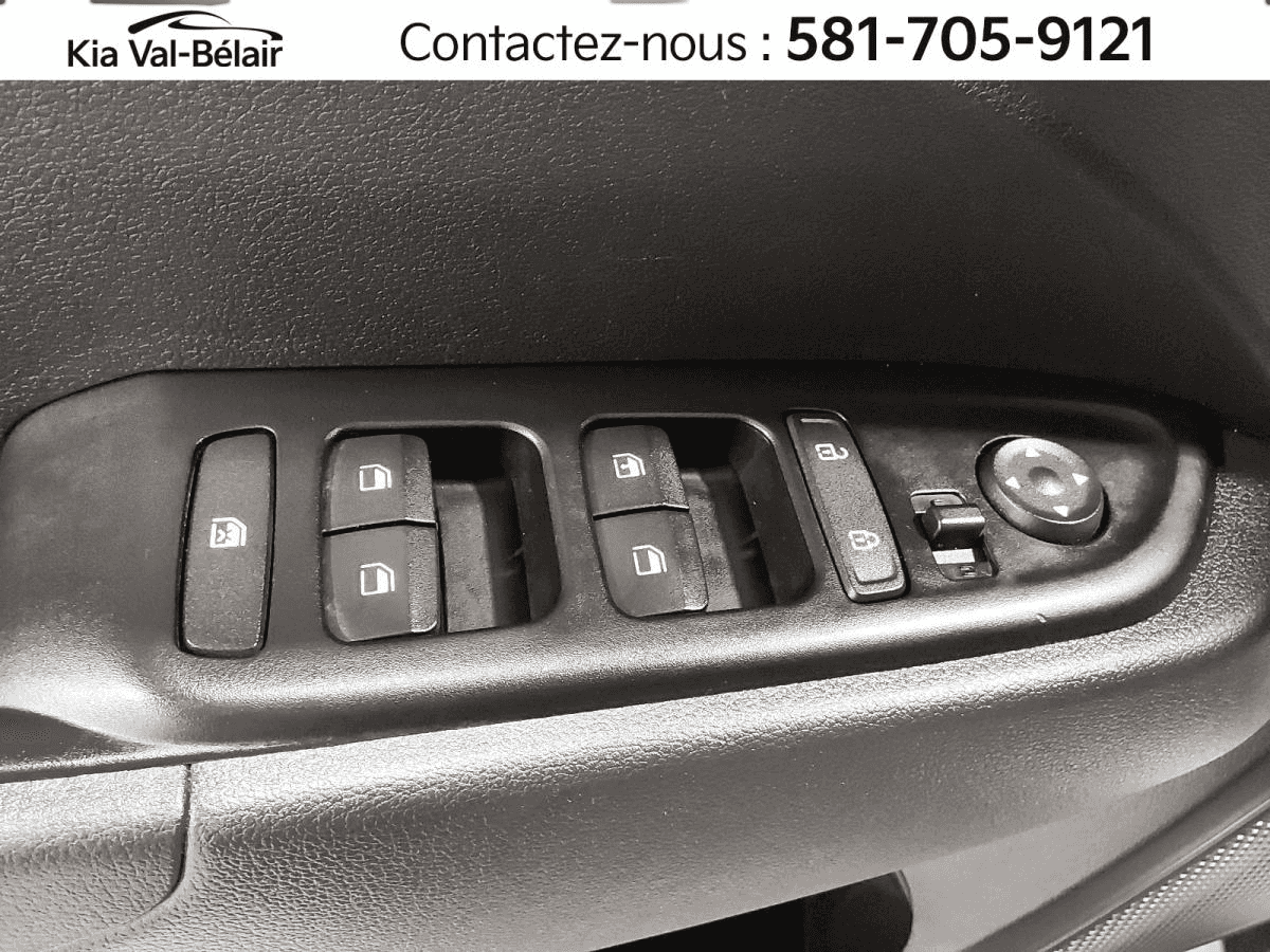 2025 Hyundai Venue Preferred *Carplay *Bouton-Poussoir *Volant Chauff - Image 19