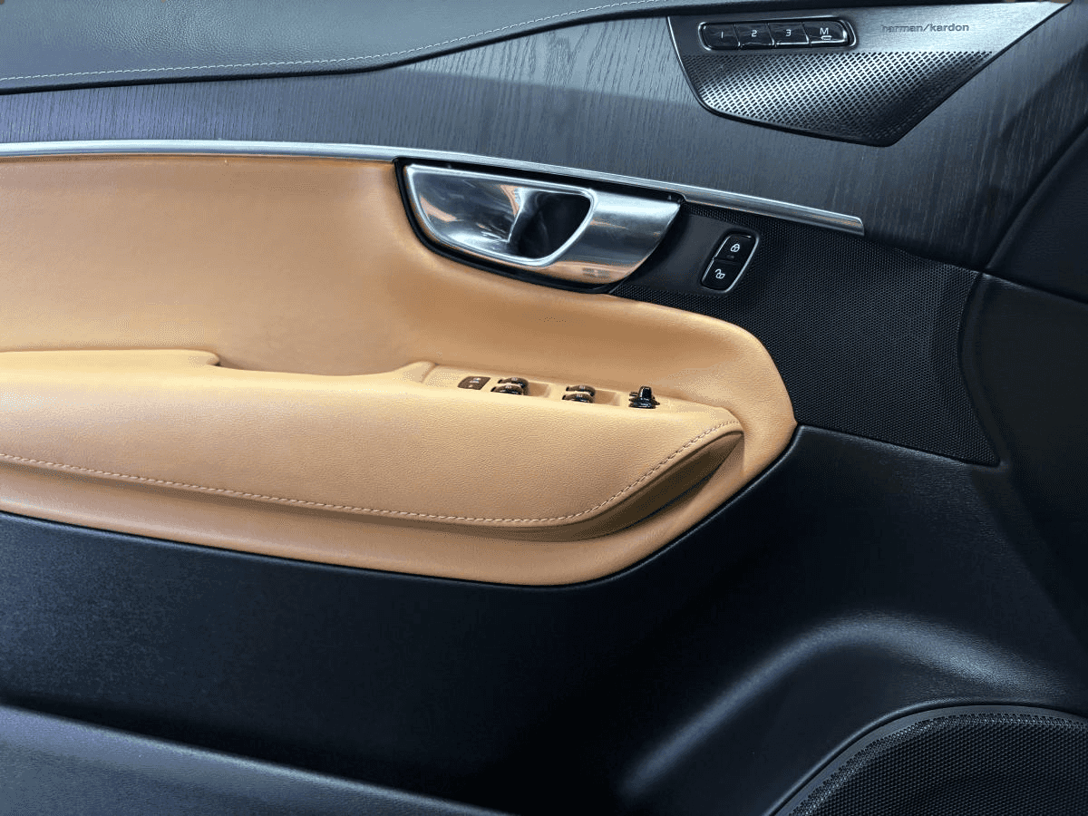 2022 Volvo XC90 T8 Phev *Awd *455Hp *Cuir *Toit Pano *Volant Chauff - Image 23