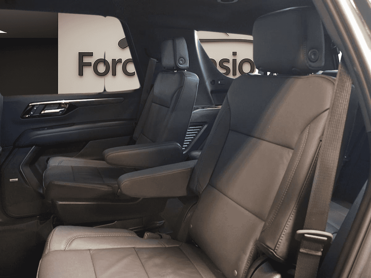 2025 Chevrolet Tahoe Z71 *Awd *V8 *355Hp *Caméra *Carplay *Sièges Chauff - Image 7