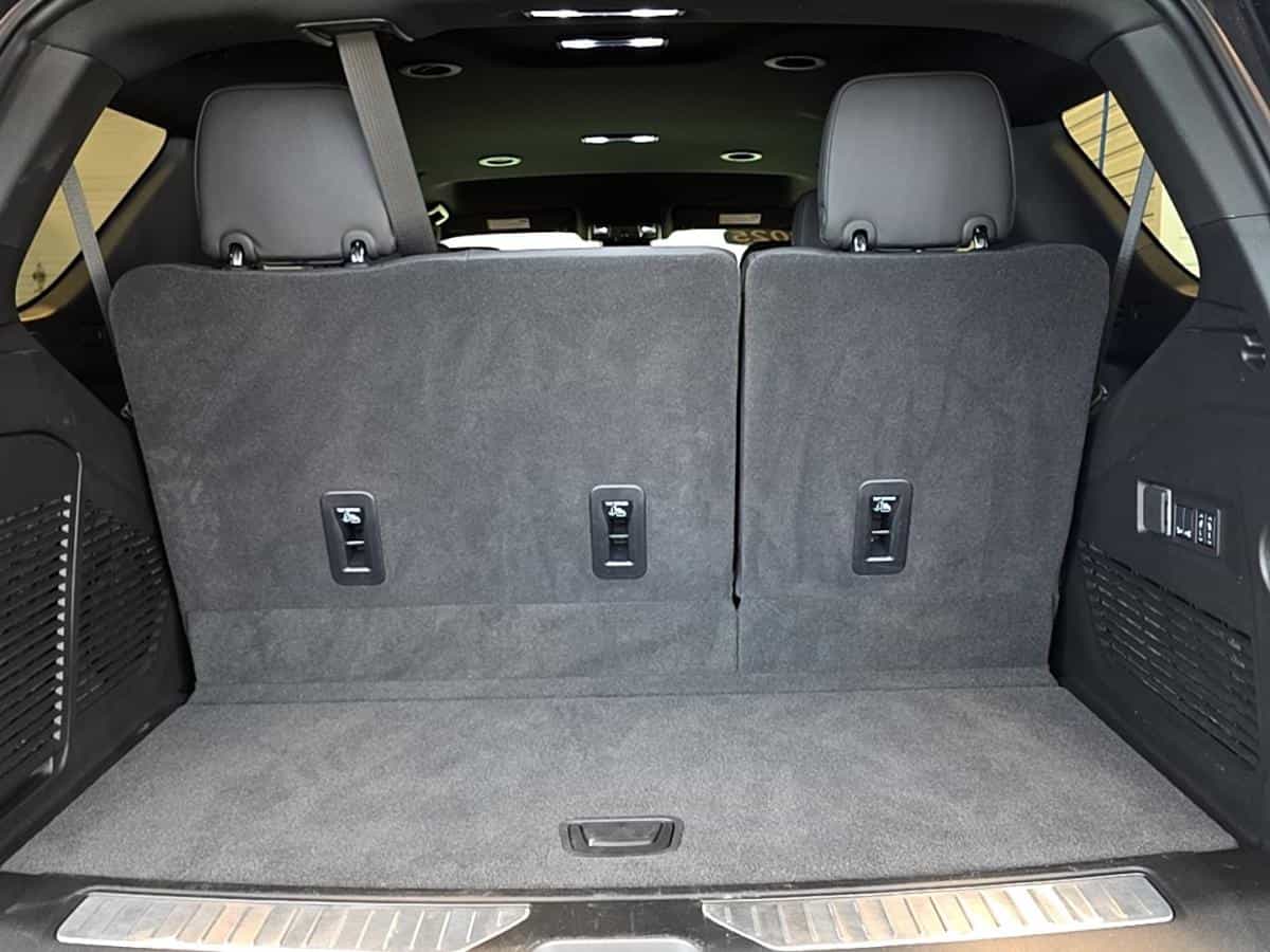 2025 Chevrolet Tahoe Z71 *Awd *V8 *355Hp *Caméra *Carplay *Sièges Chauff - Image 9