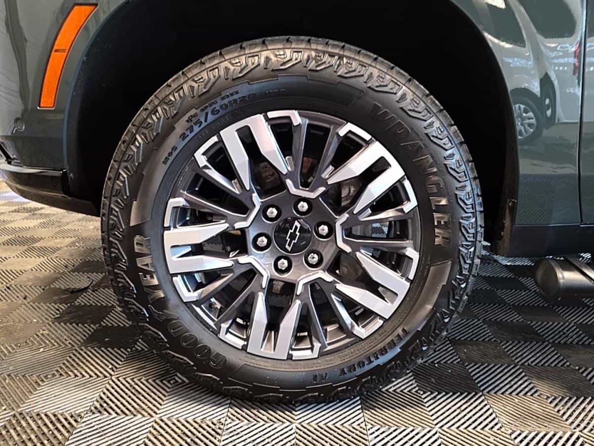 Image 14 Chevrolet Tahoe Z71 *Awd *V8 *355Hp *Caméra *Carplay *Sièges Chauff 2025