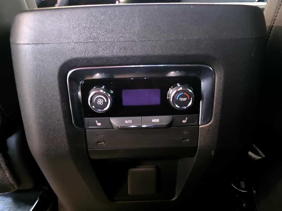 2025 Chevrolet Tahoe Z71 *Awd *V8 *355Hp *Caméra *Carplay *Sièges Chauff - Image 25