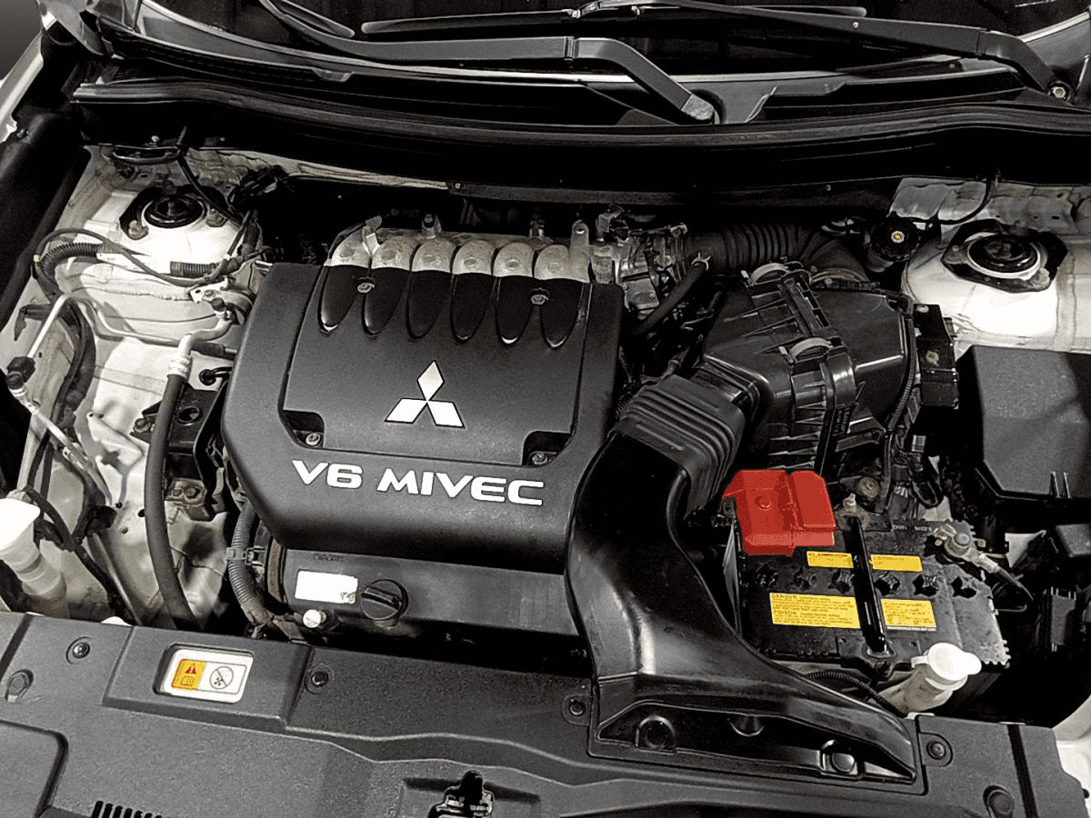 2020 Mitsubishi Outlander Limited Edition *S-Awc *V6 *Caméra *Carplay *Sièges Chauff - Image 3