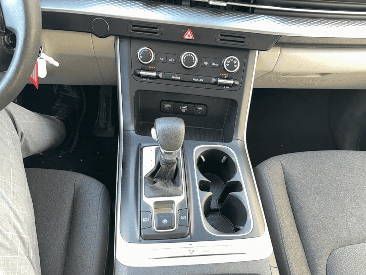 2023 Kia Carnival Lx *V6 *290Hp *Cruise *Caméra *Carplay *8Passagers - Image 17