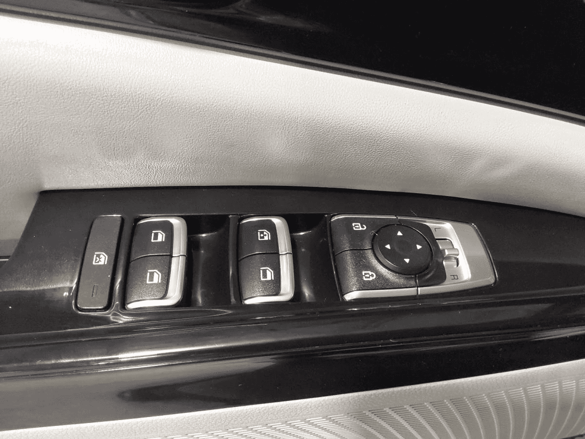 Image 25 Kia Carnival Lx+ *V6 *290Hp *Cruise *Caméra *Carplay *8Passagers 2024