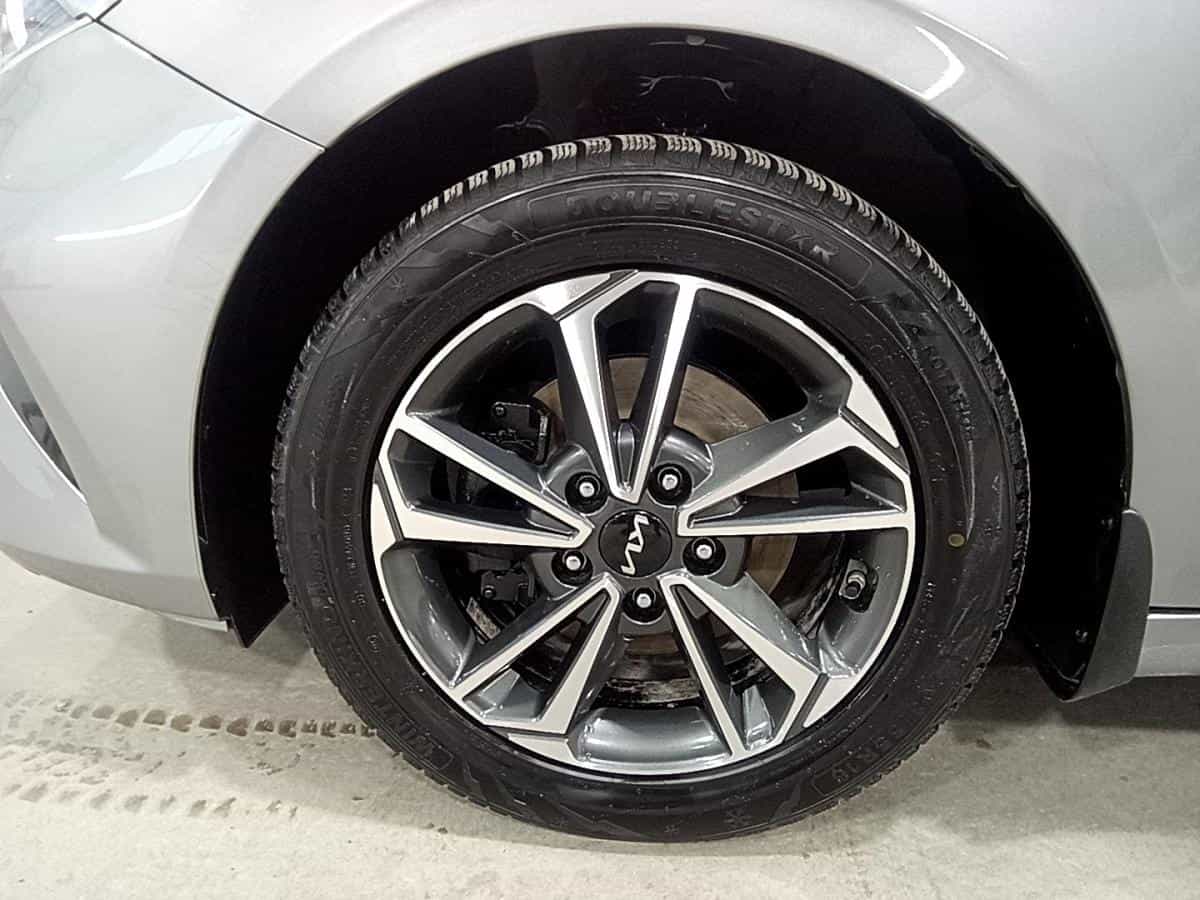 2024 Kia Forte Ex* Sieges Chauffant* Volant Chauffant* Camera* - Image 6