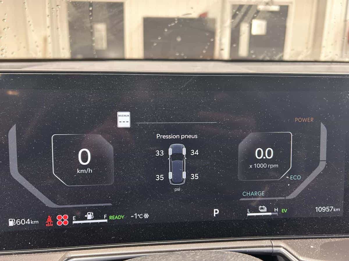 2025 Kia Sorento PHEV Sx* Awd* 6Pass* Cuir* Gps* Toit Pano* - Image 8