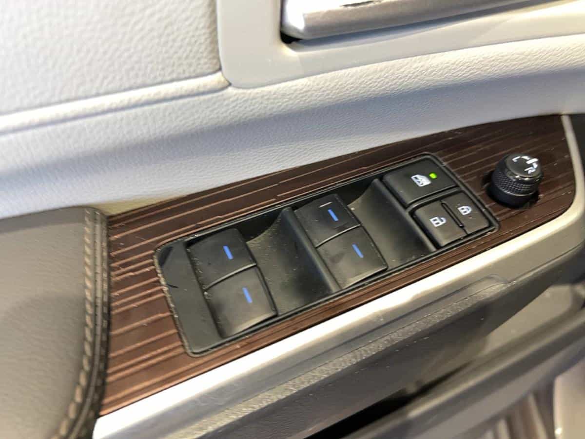 2023 Toyota Sienna Le* 8Pass* Cuir* Toit* Volant Chauffant* Bizone* - Image 11