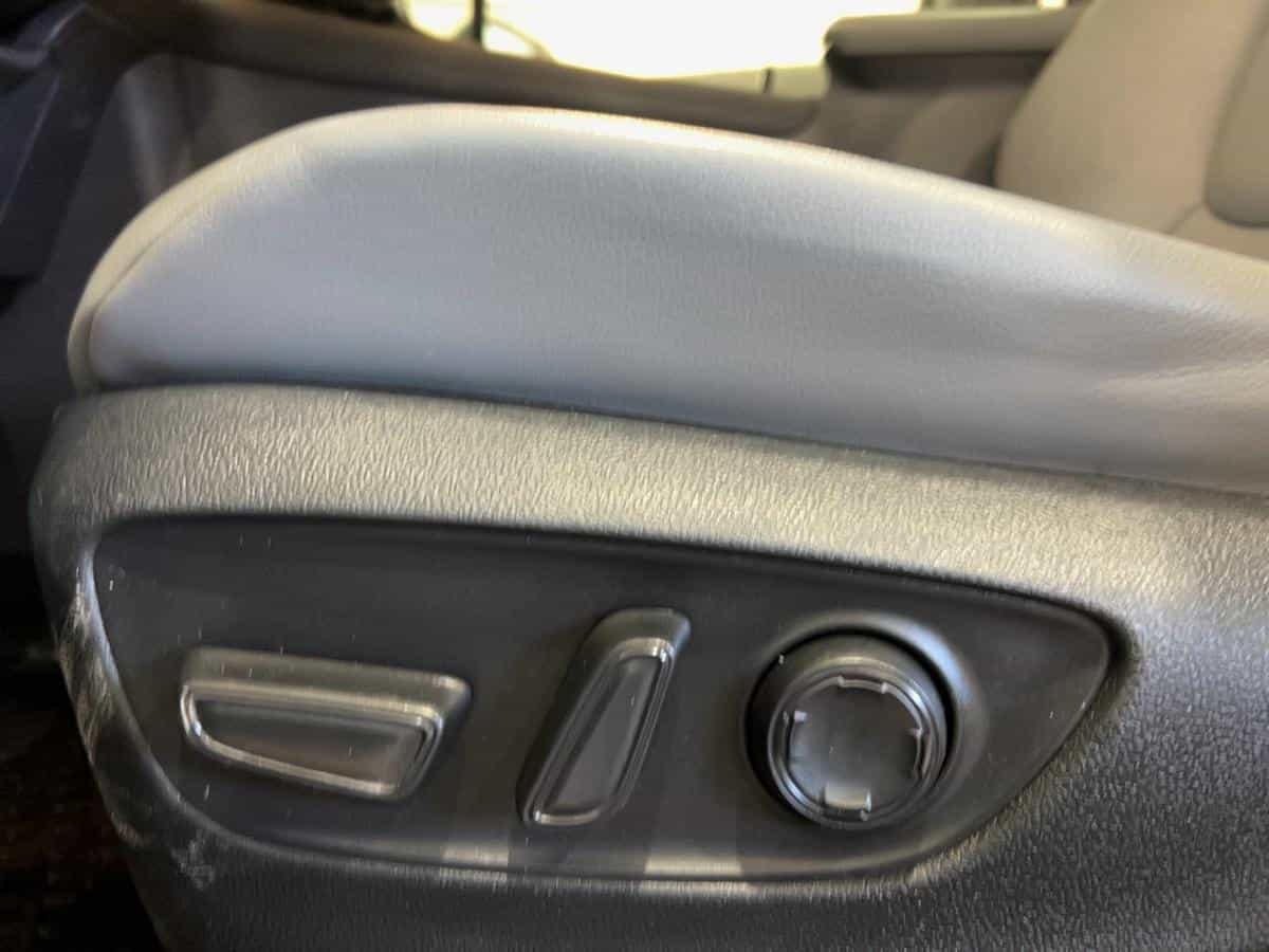 2023 Toyota Sienna Le* 8Pass* Cuir* Toit* Volant Chauffant* Bizone* - Image 12