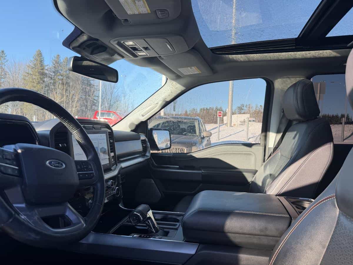 2022 Ford F-150 LARIAT cabine SuperCrew 4RM caisse de 5,5 pi - Image 7