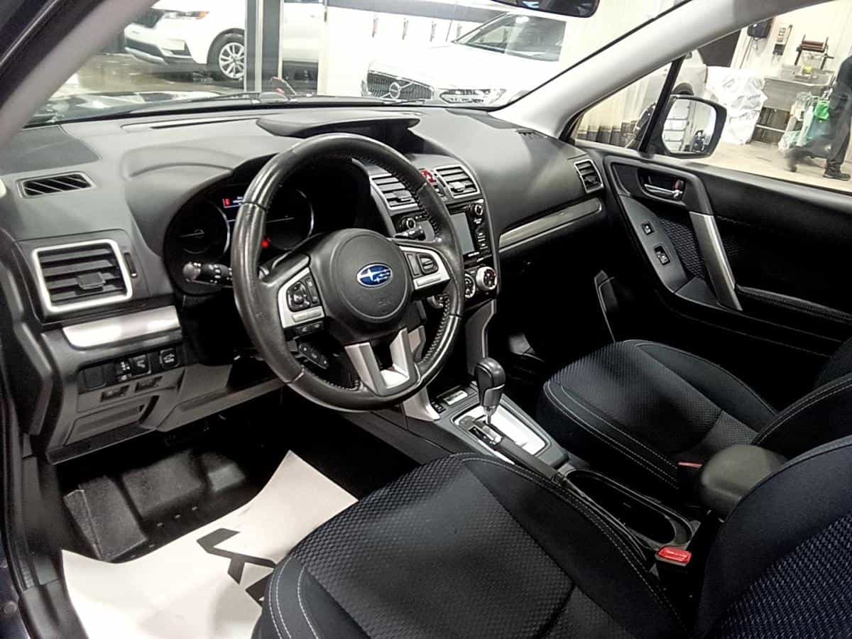 Image 14 Subaru Forester 2.5i Touring *AWD *TOIT *SIÈGES CHAUFFANTS *BLUETOOTH *A/C 2017