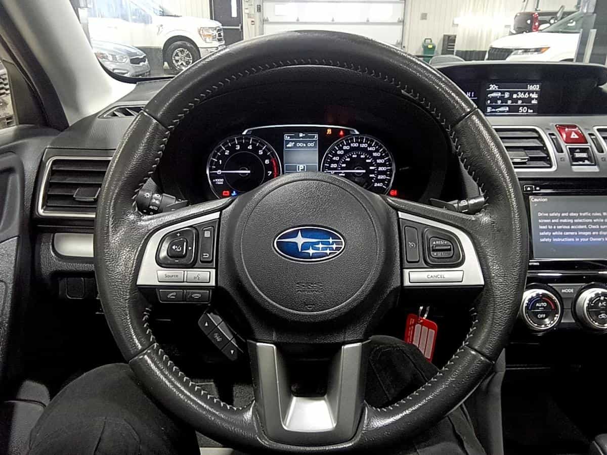 Image 15 Subaru Forester 2.5i Touring *AWD *TOIT *SIÈGES CHAUFFANTS *BLUETOOTH *A/C 2017