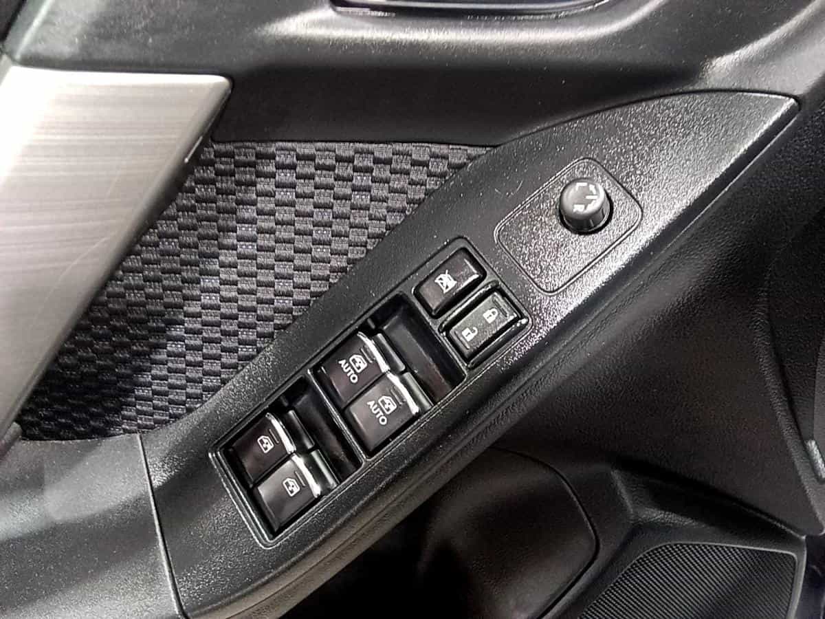 2017 Subaru Forester 2.5i Touring *AWD *TOIT *SIÈGES CHAUFFANTS *BLUETOOTH *A/C - Image 26