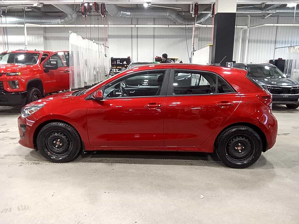 2022 Kia Rio5 Lx+* Sieges Chauffant* Camera* Bluetooth* - Image 3