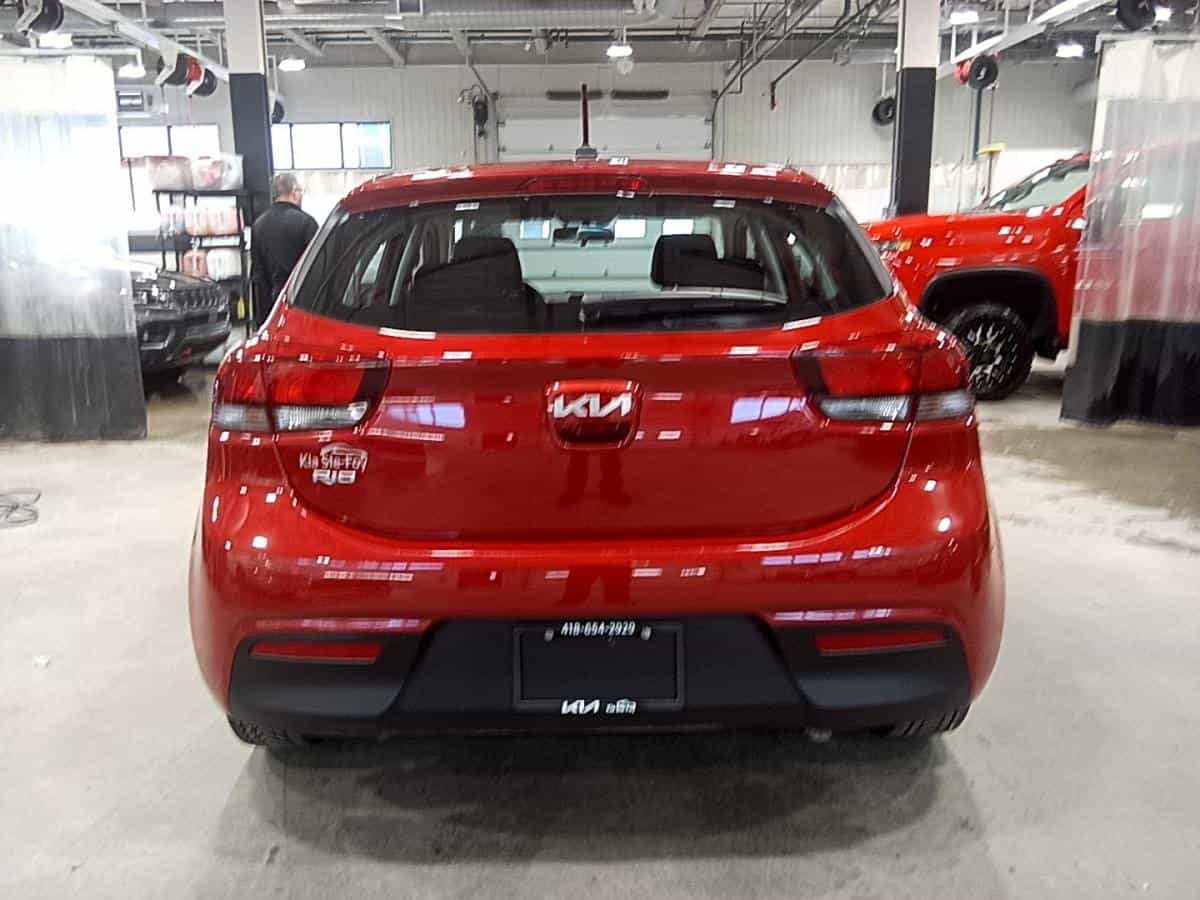 2022 Kia Rio5 Lx+* Sieges Chauffant* Camera* Bluetooth* - Image 5