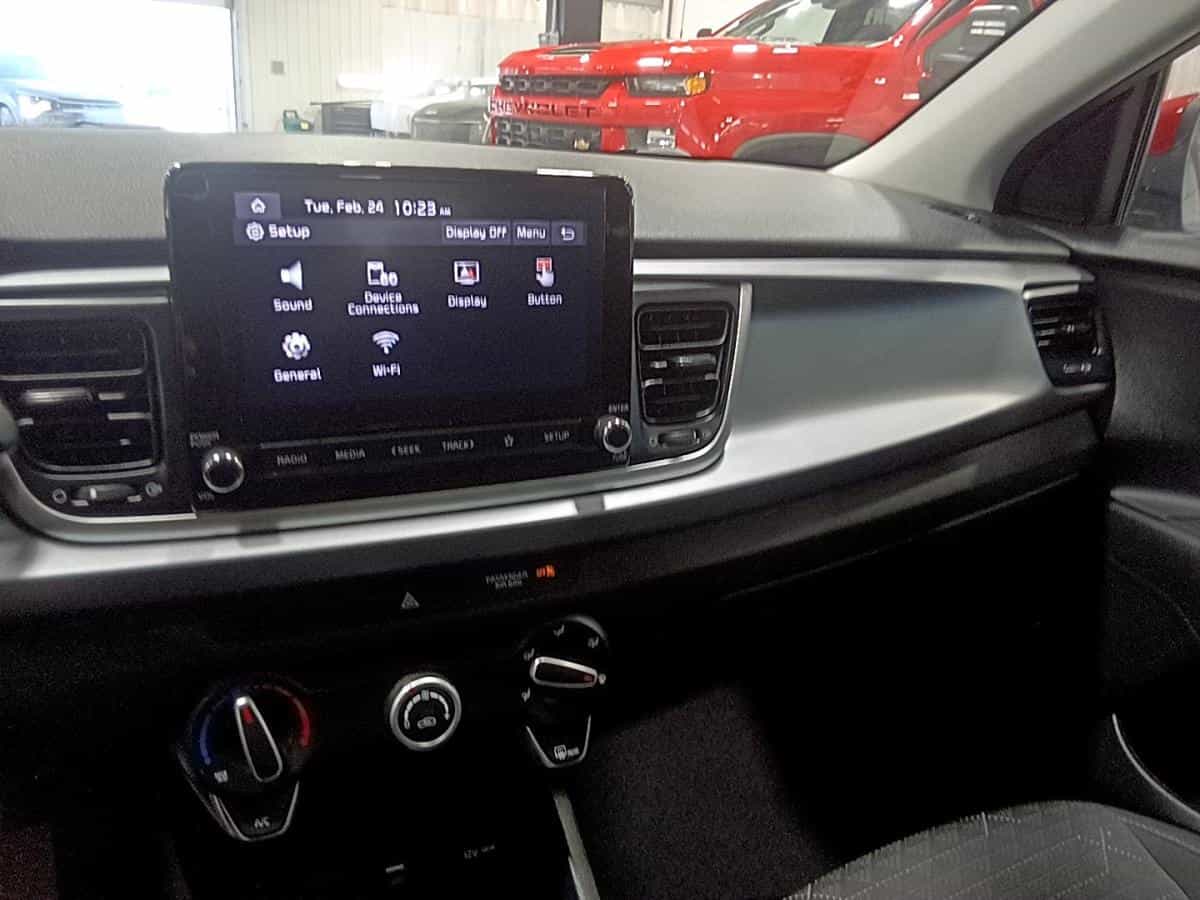 2022 Kia Rio5 Lx+* Sieges Chauffant* Camera* Bluetooth* - Image 14