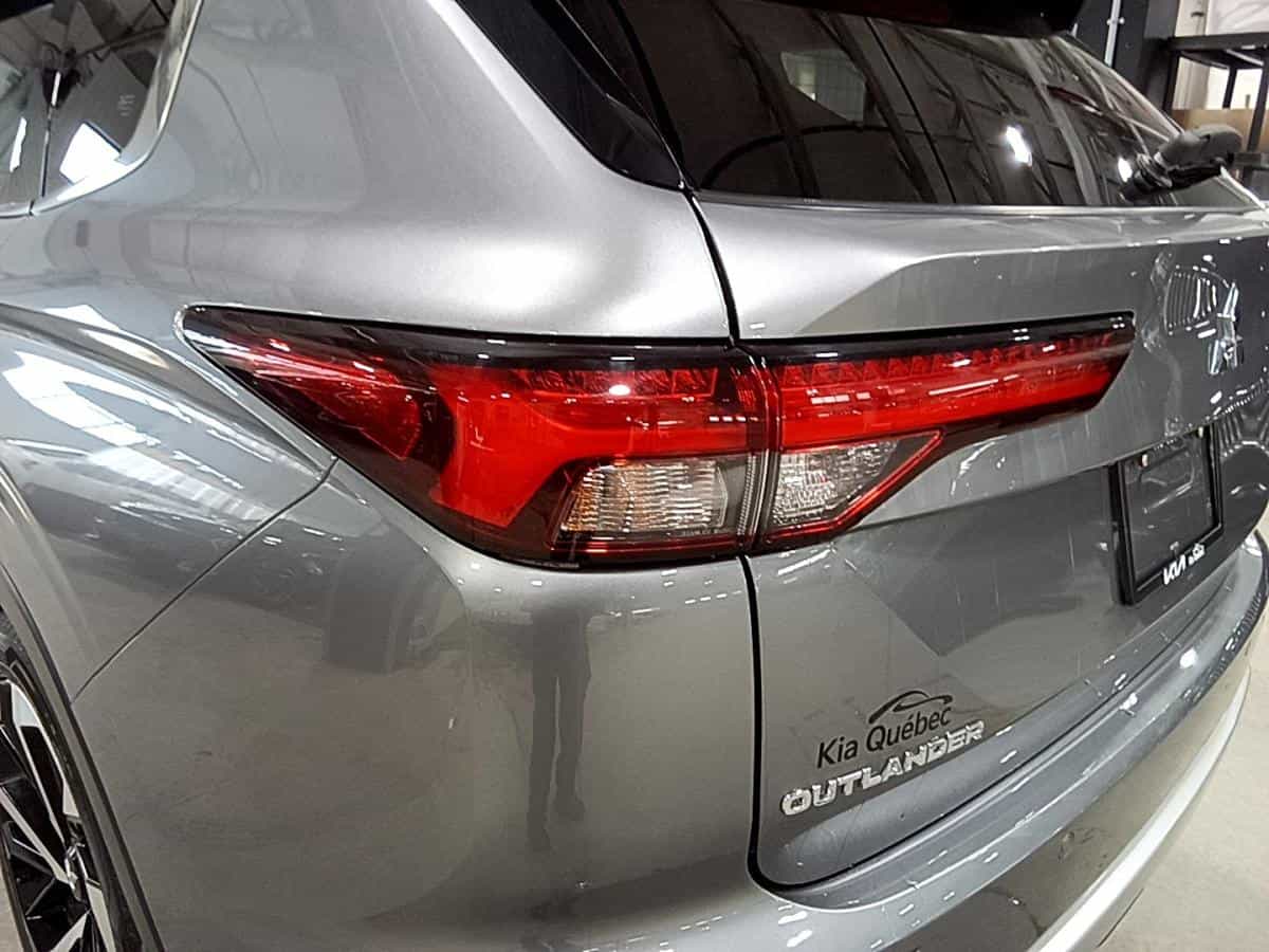 2023 Mitsubishi Outlander GT Premium S-AWC *GPS *CUIR *TOIT PANO *AUDIO BOSE - Image 12