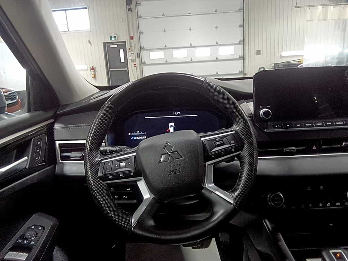 Image 15 Mitsubishi Outlander Sel S-Awc *Cruise *Carplay *Bluetooth *A/C 2024
