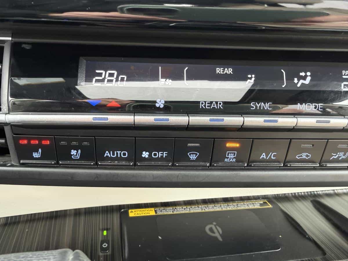 2023 Toyota Sienna Limited HYBRIDE AWD - BAS KILOMETRAGE - - Image 17