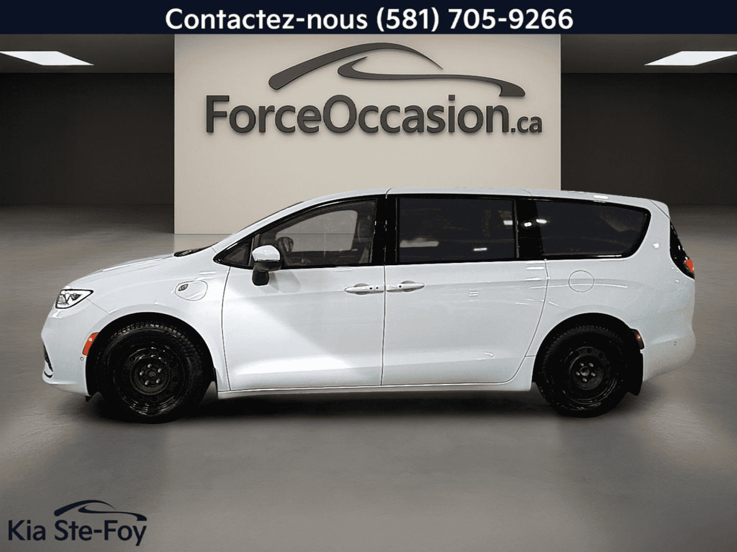 2023 Chrysler Pacifica Touring L* Sieges Chauffant* Volant Chauffant* 7 Pass* - Image 3