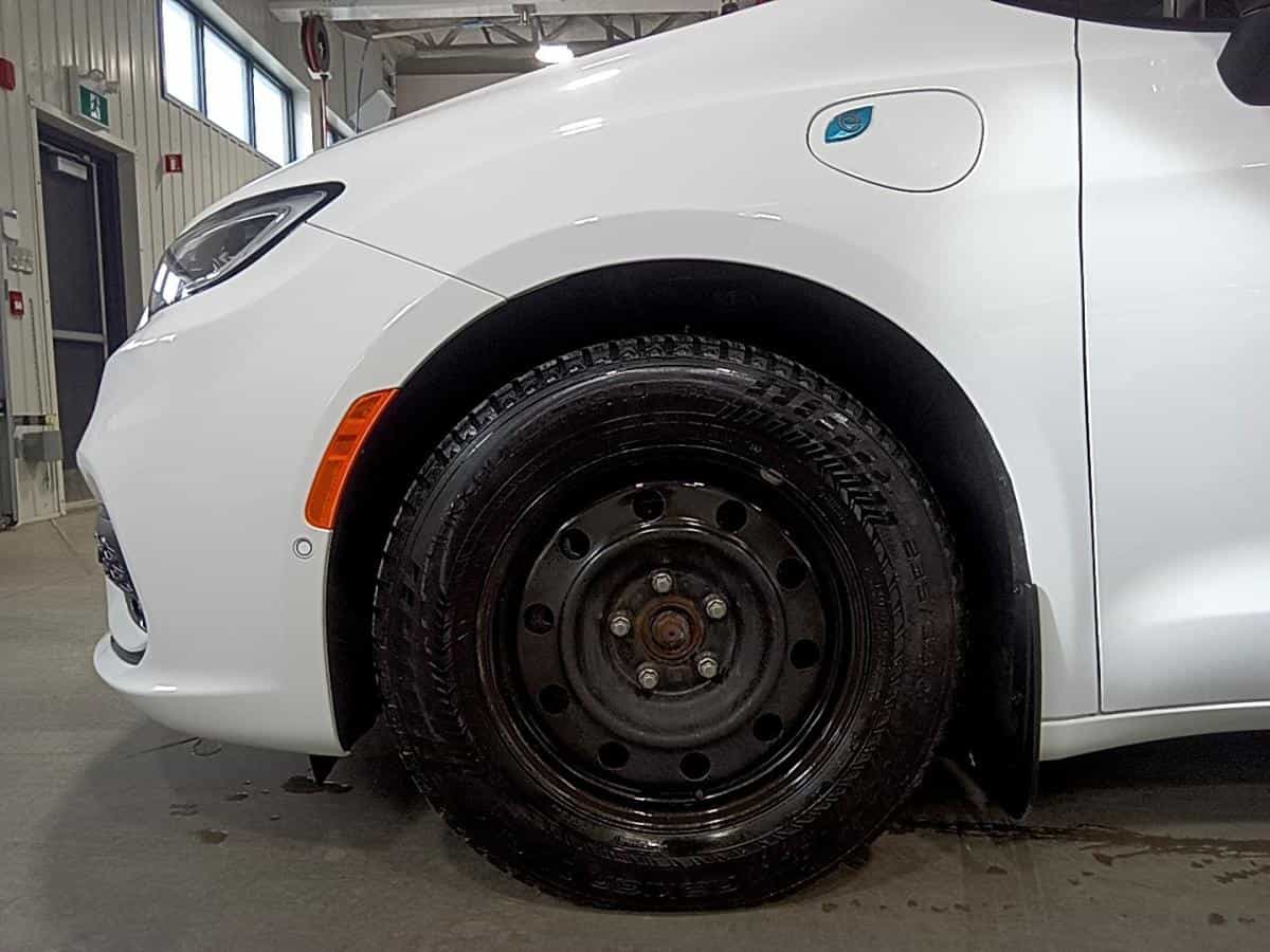 2023 Chrysler Pacifica Touring L* Sieges Chauffant* Volant Chauffant* 7 Pass* - Image 7