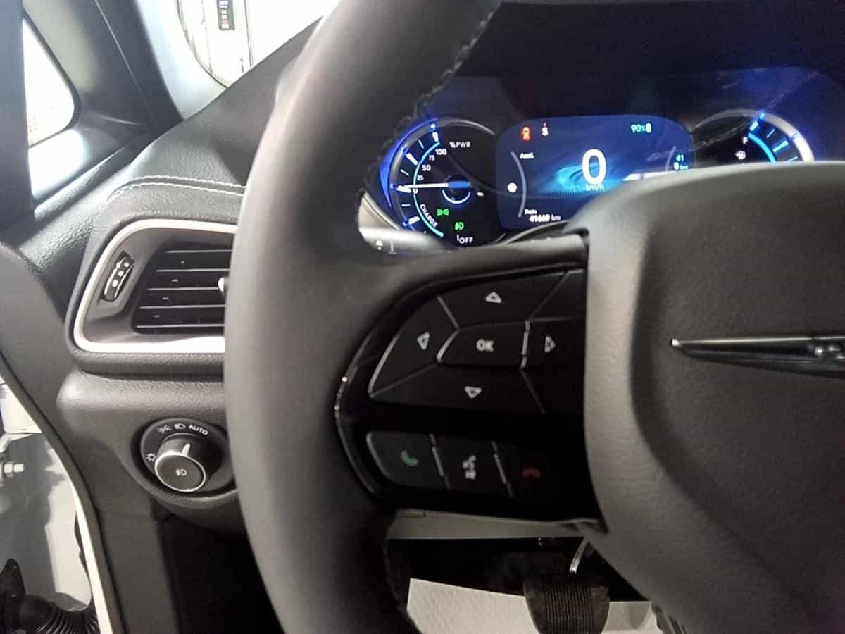 2023 Chrysler Pacifica Touring L* Sieges Chauffant* Volant Chauffant* 7 Pass* - Image 27