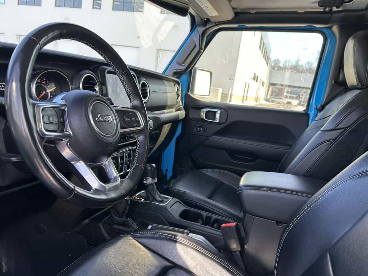 2021 Jeep Wrangler Unlimited Sahara* 4X4* Gps* Cuir* Volant Chauffant* - Image 6
