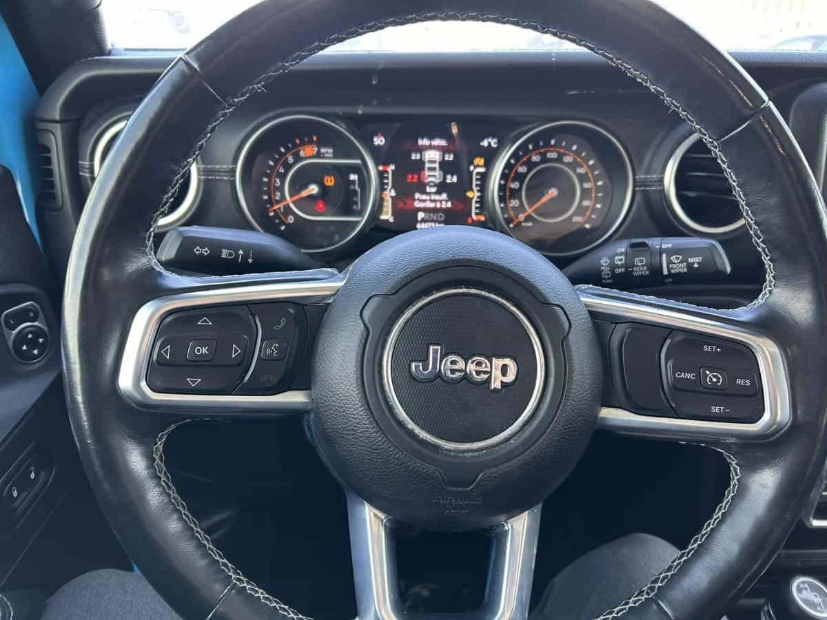 2021 Jeep Wrangler Unlimited Sahara* 4X4* Gps* Cuir* Volant Chauffant* - Image 8