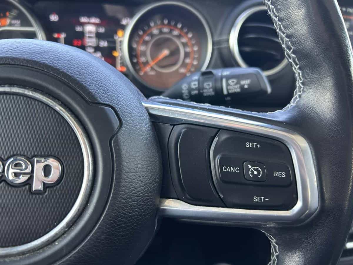 2021 Jeep Wrangler Unlimited Sahara* 4X4* Gps* Cuir* Volant Chauffant* - Image 11