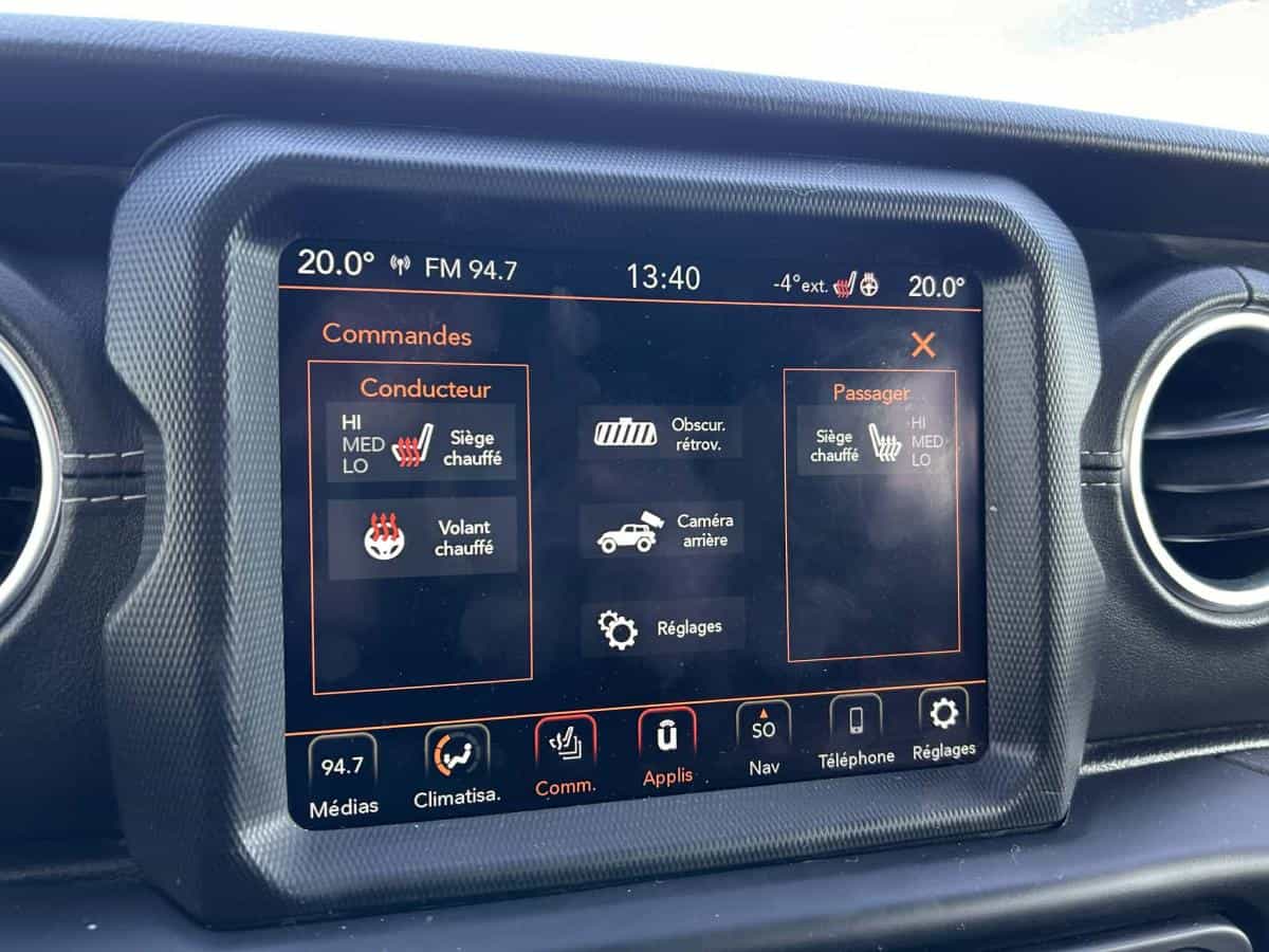 2021 Jeep Wrangler Unlimited Sahara* 4X4* Gps* Cuir* Volant Chauffant* - Image 18