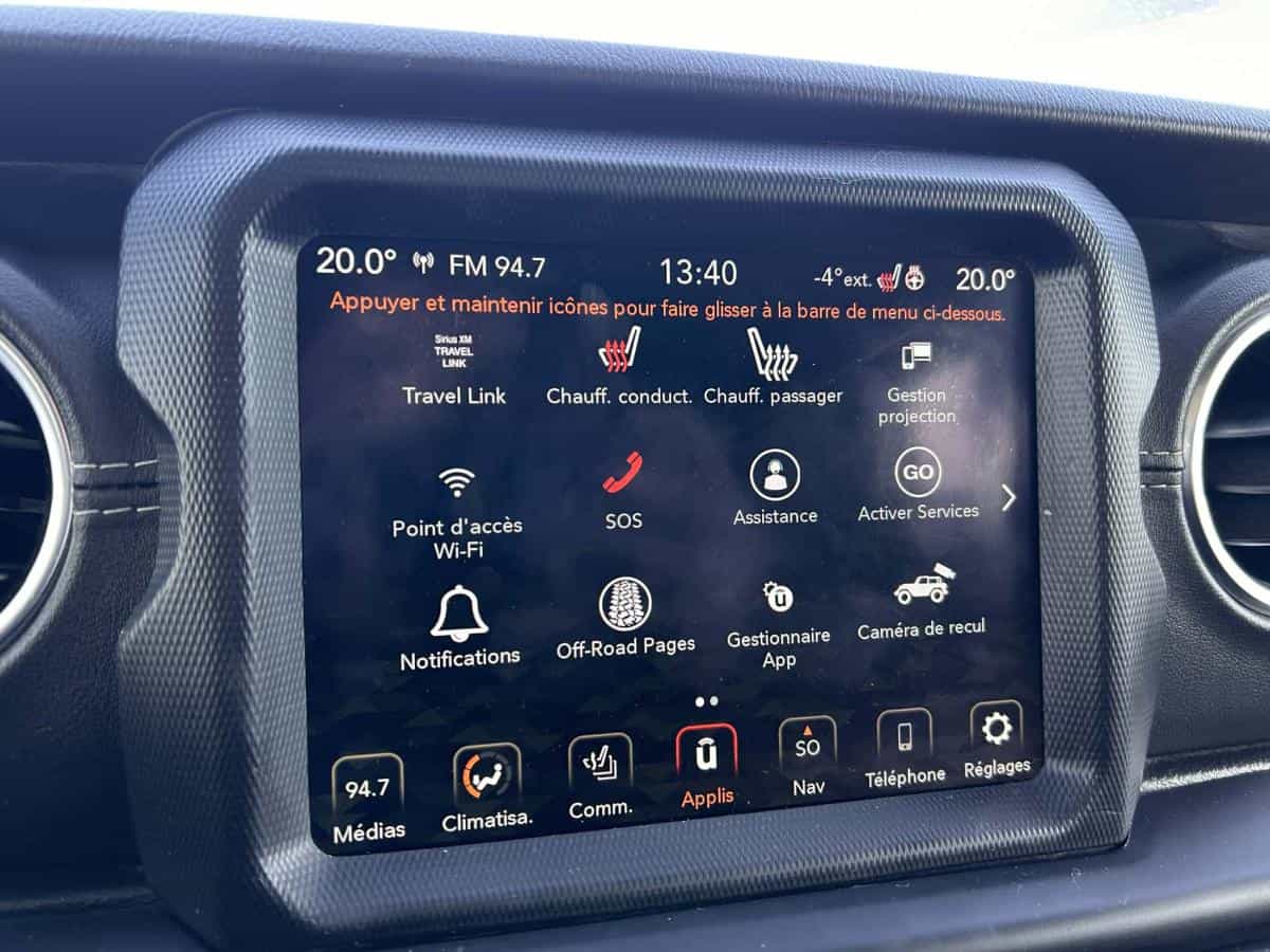 2021 Jeep Wrangler Unlimited Sahara* 4X4* Gps* Cuir* Volant Chauffant* - Image 19