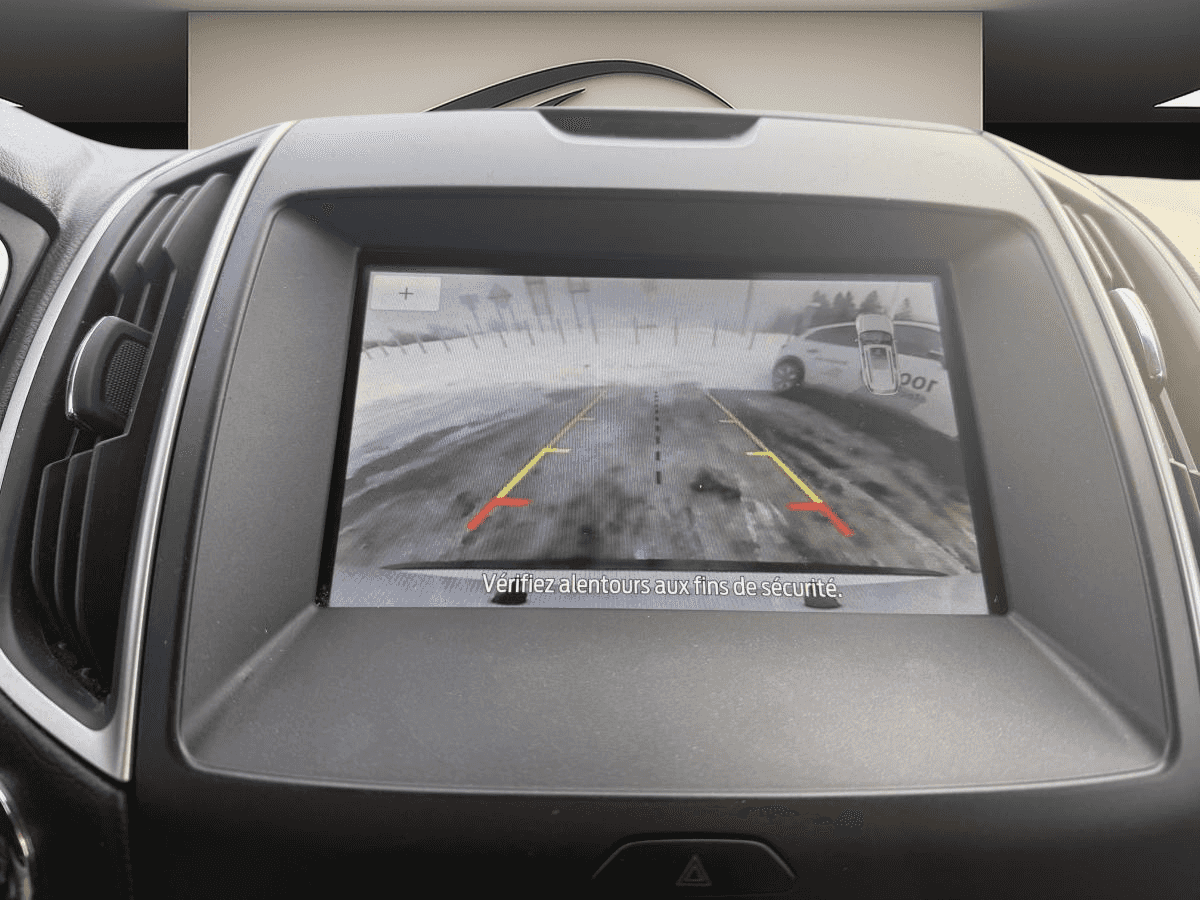 2020 Ford Edge Sel Ti - Image 17