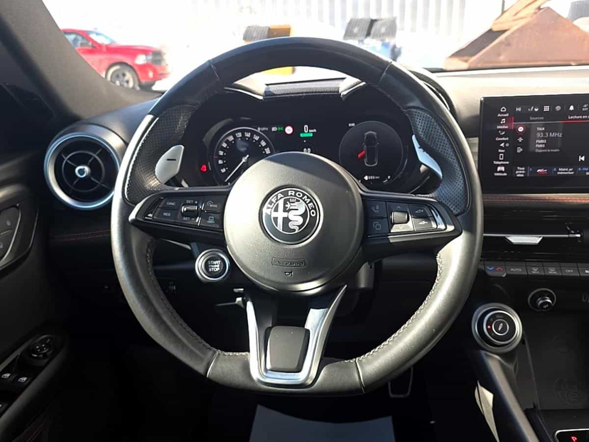 Image 14 Alfa Romeo Tonale Veloce *AWD *TURBO *CARPLAY *TOIT *CUIR *GPS *BIZONE 2024