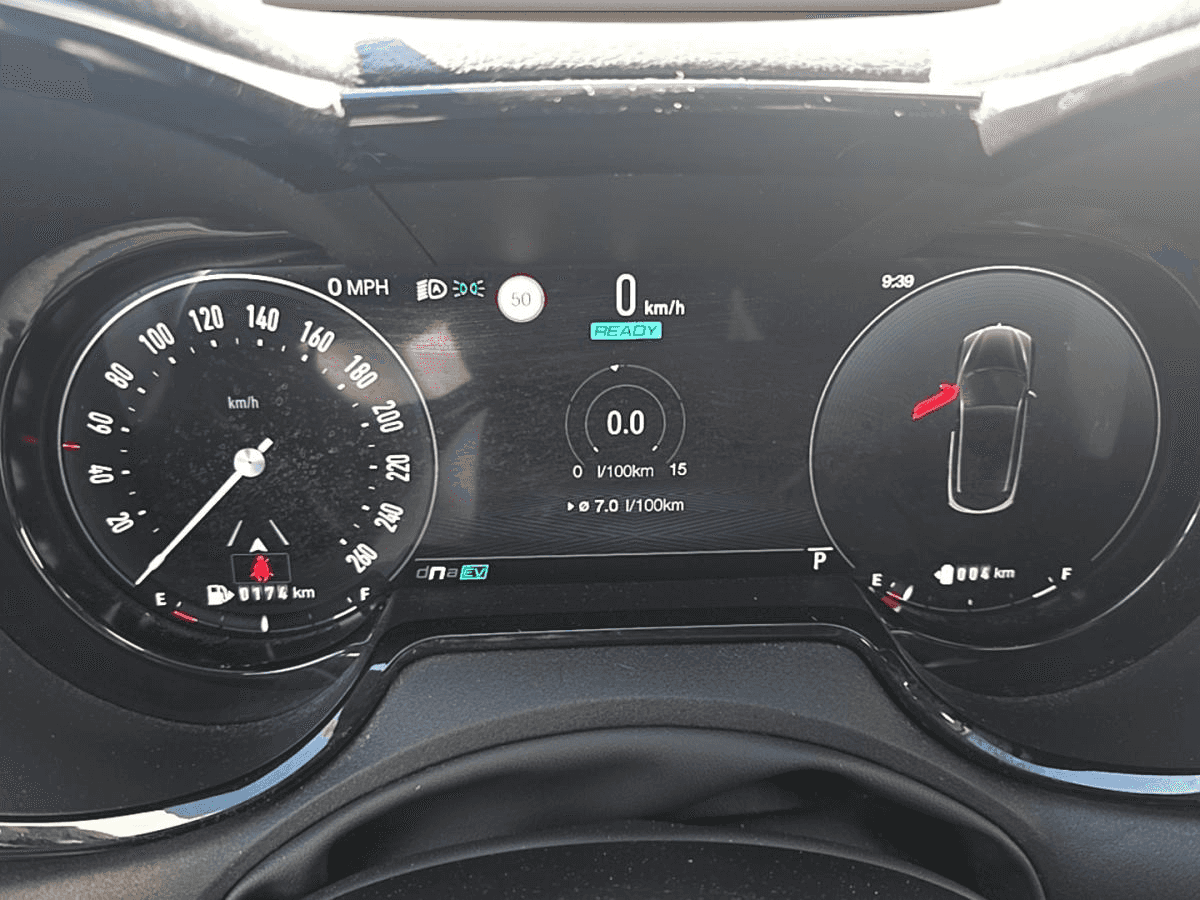 2024 Alfa Romeo Tonale Veloce *AWD *TURBO *CARPLAY *TOIT *CUIR *GPS *BIZONE - Image 15